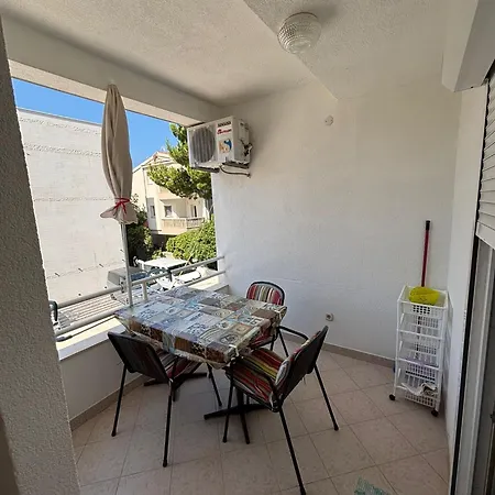 Ivana 3* Makarska
