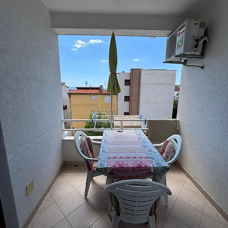 Guest house Ivana 3*